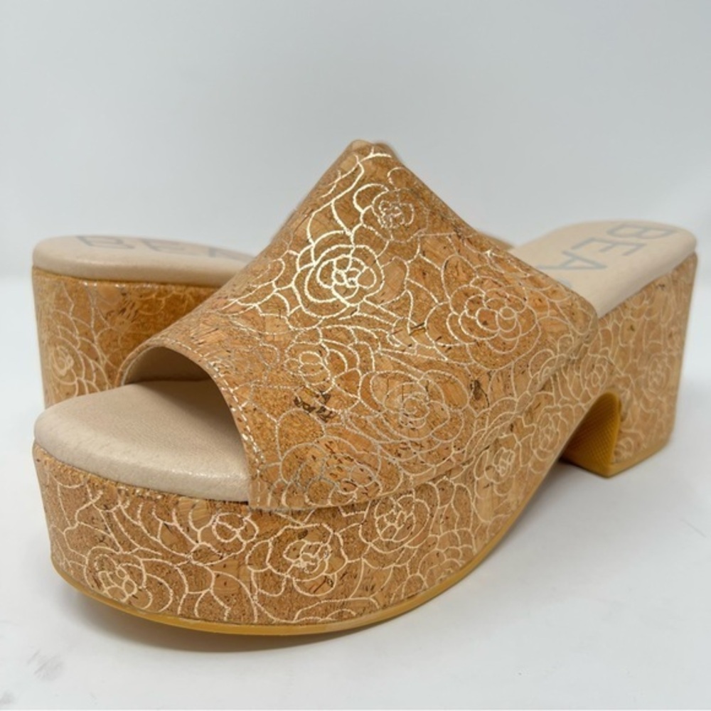 Elegant Floral Tan Platform Sandals